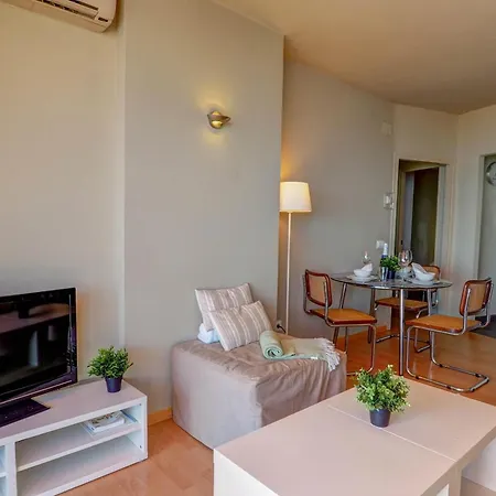 La Gioia 3 By Hello Homes